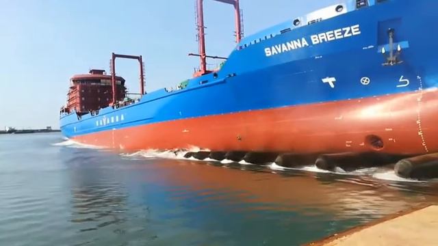 Спуск на воду судна Savanna Breeze смотреть онлайн