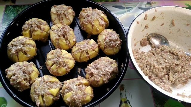 Фаршированая картошка в духовке. смотреть онлайн