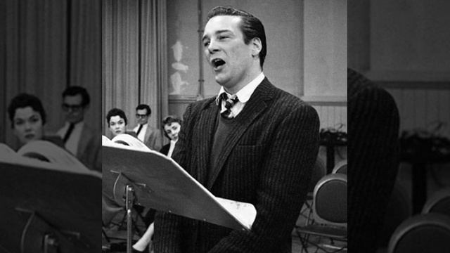 Lerner & Loewe: My Fair Lady - On the Street Where You Live - John Michael King (1956) смотреть онлайн