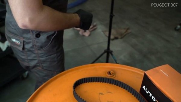 How to change timing belt kit and water pump on PEUGEOT 307 (3H) [TUTORIAL AUTODOC]