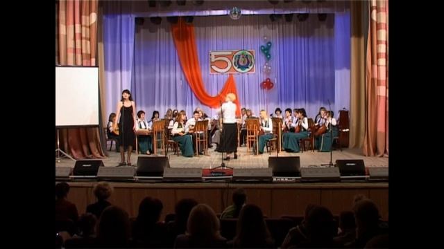 Мостовский народный оркестр - слова А. Рославлева, музыка Е. Гориной "Над полями да над чистыми" смотреть онлайн