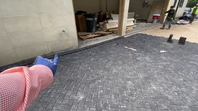 Укладка тротуарной плитки (19 серия) смотреть онлайн