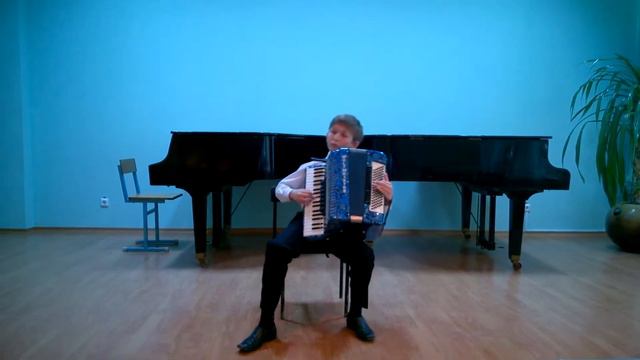 Лысогоров Михаил, рус. нар. песня "Выйду на улицу" обр. О.Бурьян, преподаватель Бобырь М.А. смотреть онлайн