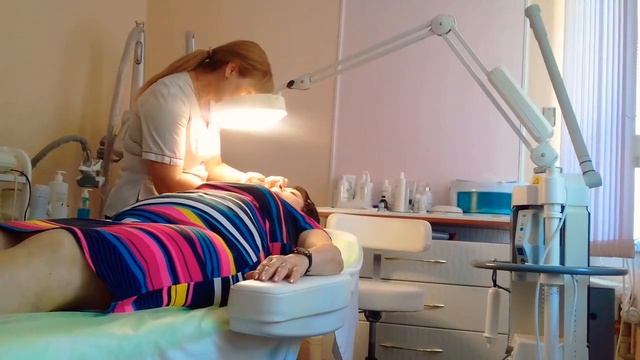 Афродита Бахмут коррекция/моделирование и покраска бровей смотреть онлайн