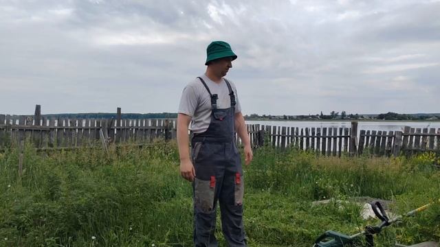 Лучший Триммер по нашему мнению / BOSCH AFS 23-37 смотреть онлайн