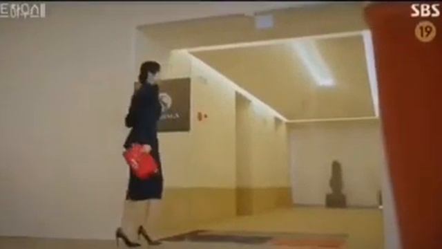 How to get in on an elevator|Cheon Seo Jin style смотреть онлайн