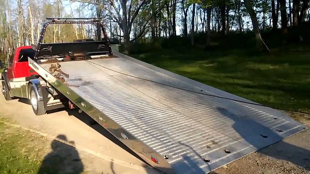Yazoo Kees ZT Max zero cut commercial mower 52 inch Kohler 25HP and our Doberman Dogs смотреть онлайн