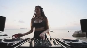 XeniaDiamond - Live Ocean Vibes, Koh Phangan Melodic Techno & Progressive House DJ Mix