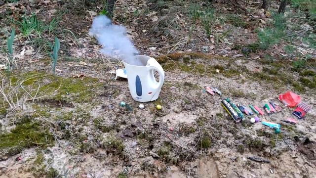 ✅?EXPERIMENT: BIG FIRECRACKERS Vs TEAPOT