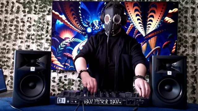 Kinky Sound & VAN PETER DAN Orfeus (Extended Mix) смотреть онлайн