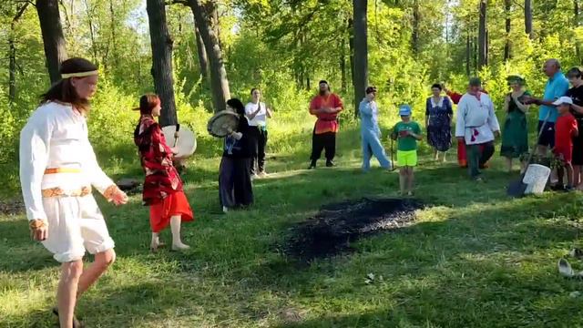 другой человек танцует по млечному пути. смотреть онлайн