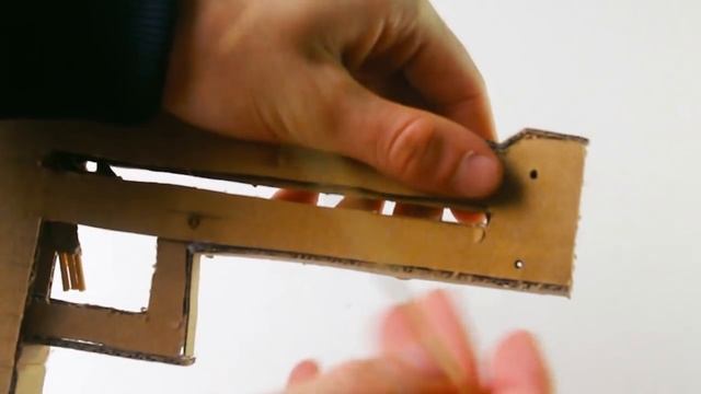 КАК СДЕЛАТЬ ПИСТОЛЕТ ИЗ КАРТОНА DIY САМОДЕЛКИ смотреть онлайн