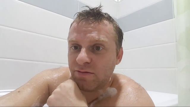 В ВАННОЙ БАЛДЕЮ смотреть онлайн