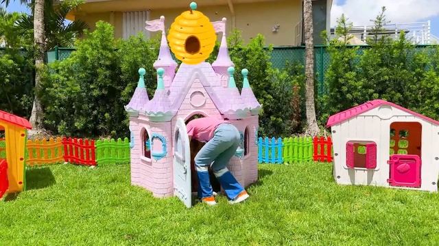 Balloons Cube and other funny challenges for kids with Chris and Mom | 1 Hour Video смотреть онлайн