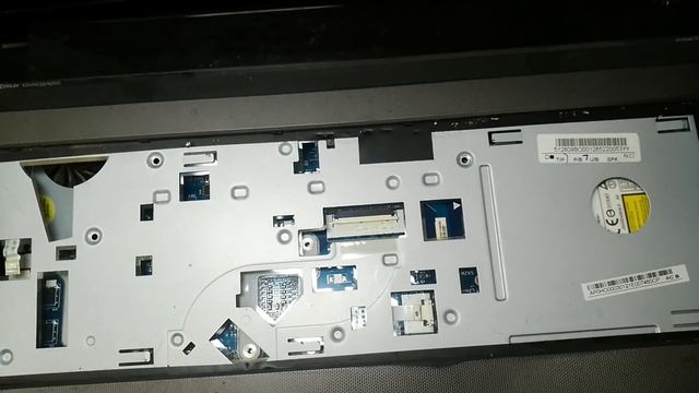 Замена динамиков в ноутбуке ACER 7560G купленных на aliexpress смотреть онлайн