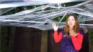 ДЕЛАЕМ ОГРОМНЫЙ ДОМ ИЗ ПЛЕНКИ НА ДЕРЕВЕ 1000 СЛОЕВ ЧЕЛЛЕНДЖ | Elli Di