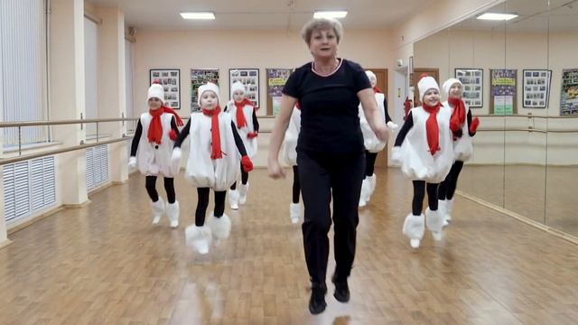 «Новогодний флешмоб» смотреть онлайн