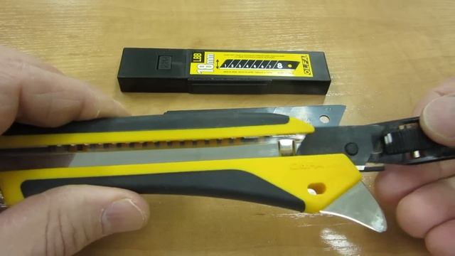 Replacing OLFA blade смотреть онлайн