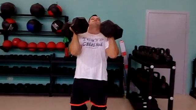 ПАРНЫЙ ЖИМ ГАНТЕЛЕЙ ПО 50 КГ СТОЯ. АЛЕКСЕЙ ЛОВЧЕВ. TWO-HAND 50 KG DUMBBELLS PRESS. ALEXEY LOVCHEV. смотреть онлайн