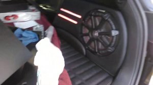 Автозвук в Киа Спортейдж 4. Трёхкомпонентный фронт и стелс в правое крыло.