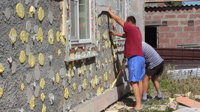 Как правильно утеплить фасад пенопластом. Полная технология смотреть онлайн