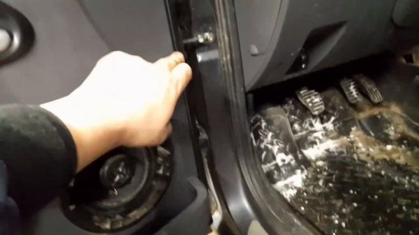 Замена ограничителя двери Renault LOGAN (Рено Логан) ВСЁ ПРОСТО!