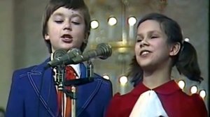 Большой детский хор, солисты Лера Ванина и Слава Туркин. Мальчишки, девчонки