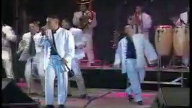 Arrolladora Banda El Limon - El Esquimal смотреть онлайн