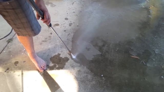 Get paint off a driveway - Clean up a Paint Spill смотреть онлайн