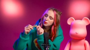 РИВИ ИГРАЕТ НА УКУЛЕЛЕ? *А4 ASMR*