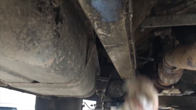 УАЗ Патриот - 2 года эксплуатации. Часть 1: Под машиной смотреть онлайн