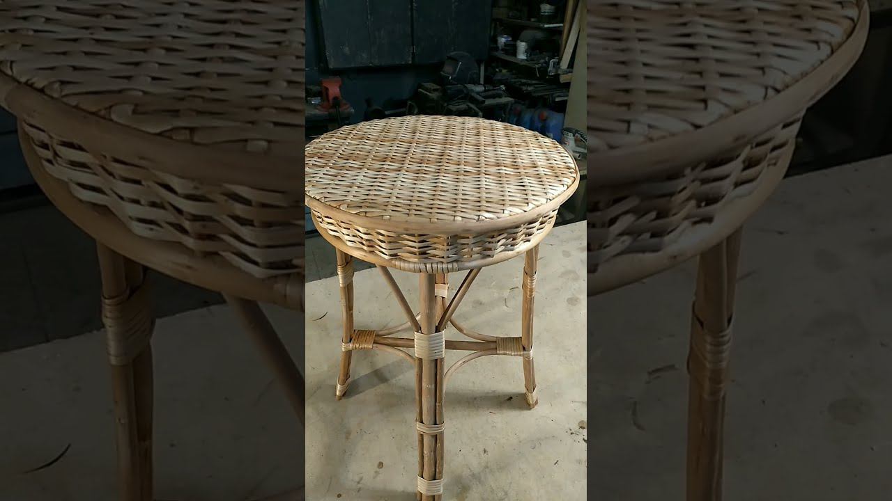 Плетеный кофейный столик