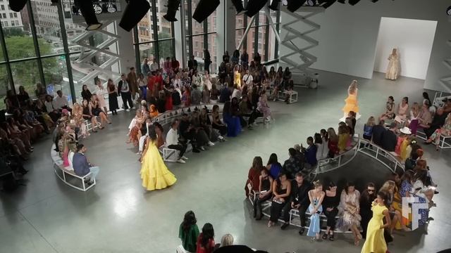 Badgley Mischka | Spring Summer 2023 | Full Show смотреть онлайн