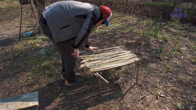 ДАЧА / ЧАСТЬ VIII / КУПИЛ ЗАБРОШЕННЫЙ ДАЧНЫЙ УЧАСТОК. РАСЧИСТКА ЗАВАЛЕННОГО ЗАБОРА. СТОЛ BUSHCRAFT. смотреть онлайн