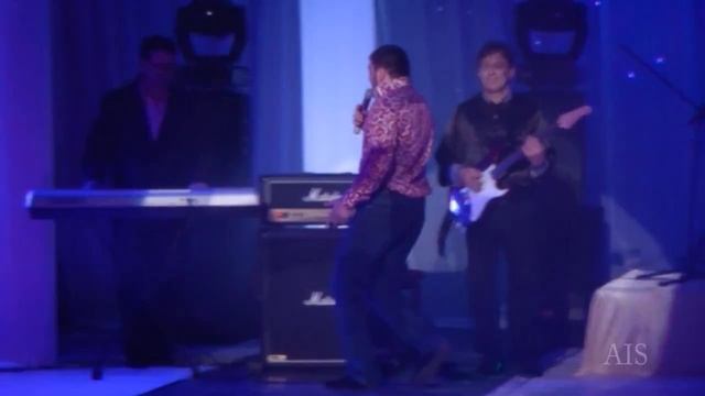 Артур Халатов в концертной программе ПОЕТ ГИТАРА т Фрагмент 9.mp4 смотреть онлайн