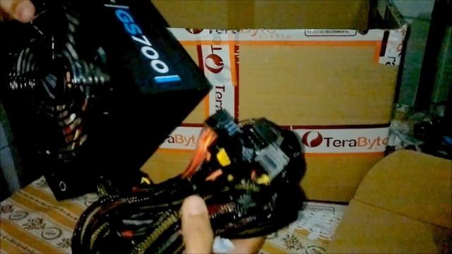 Unboxing GTX 760 GIGABYTE & Fonte Corsair GS 700W смотреть онлайн