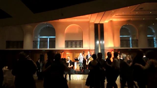 Adlon Swinging Sundays смотреть онлайн