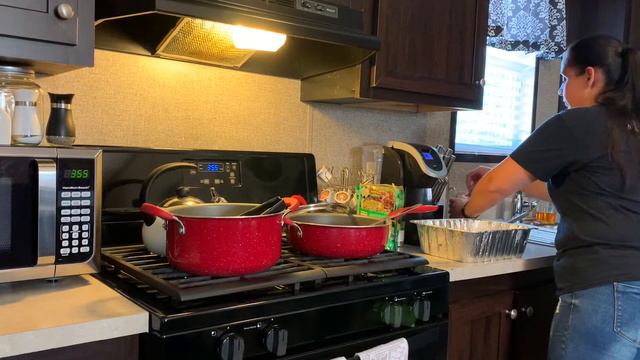 *NEW* FULL TIME WORKING MOM // After Work Routine 2020 // COOK // CLEAN // Relax смотреть онлайн