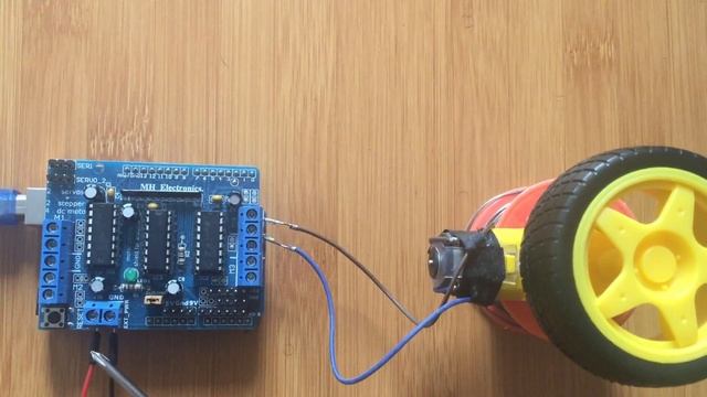 L293D MOTOR DRIVER SHIELD WITH ARDUINO смотреть онлайн