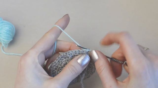 Объёмный мотив крючком. Гипнотическое спиральное вязание смотреть онлайн