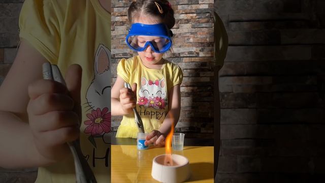 Делаем опыт «Зеленый огонь» смотреть онлайн