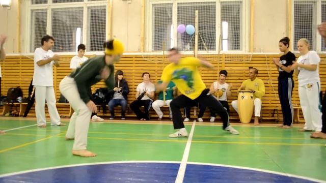 Capoeira Cordao de Ouro Moscow sept. 2011 смотреть онлайн