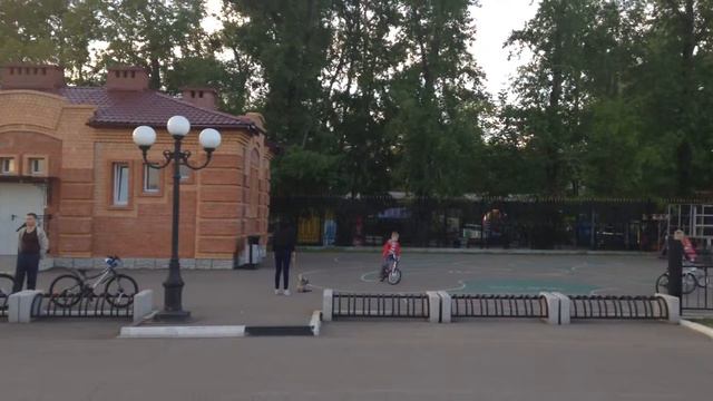 Благовещенск площадка перед городским парком. Embankment of the Amur River Russia. смотреть онлайн