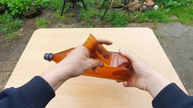 Ветряк из двух пластиковых бутылок своими руками. Отпугиватель кротов и птиц. смотреть онлайн