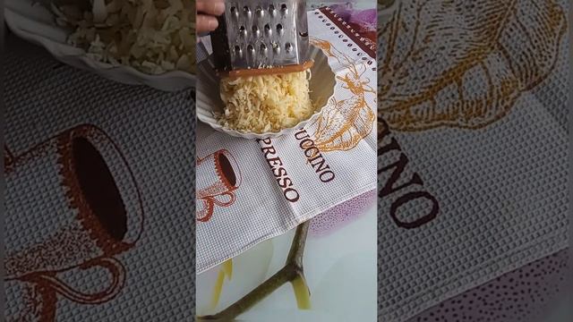 ХАЧАПУРИ по-Аджарски.Готовила первый раз, всё получилось! Получится и у Вас!!! смотреть онлайн