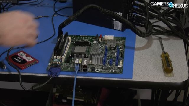 Building the Ultimate DIY NAS on AMD, Ft. Level1Techs, Unraid, & ZFS (Part 1/2) смотреть онлайн