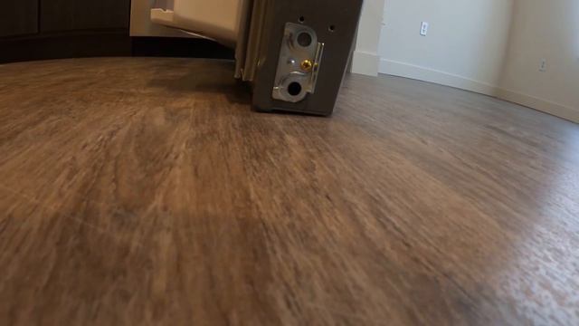 How to Reverse the Door Swing on a Whirlpool Refrigerator смотреть онлайн