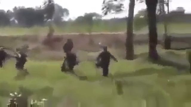 Бои между прибывшими в Бирму, повстанцами с Бангладеша и армией Мьянмы. смотреть онлайн