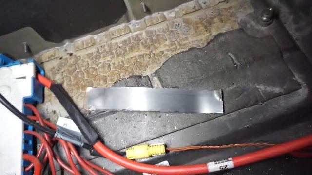 Ремонт днища багажника (часть 1) смотреть онлайн