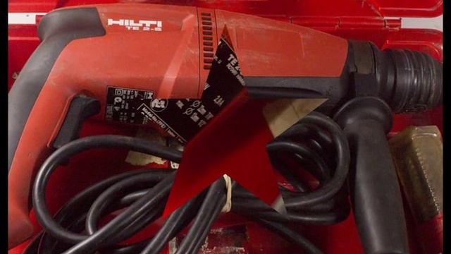 P75548 - Hilti TE 2-S Deluxe Rotary Hammer Drill. IN CASE, GOOD WORKING CONDITION смотреть онлайн